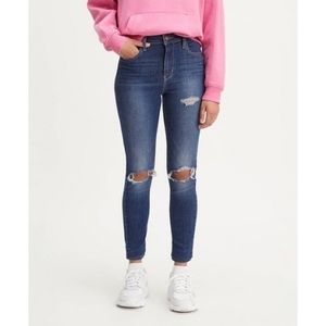 Levi Strauss 720 High Rise Super Skinny Jeans